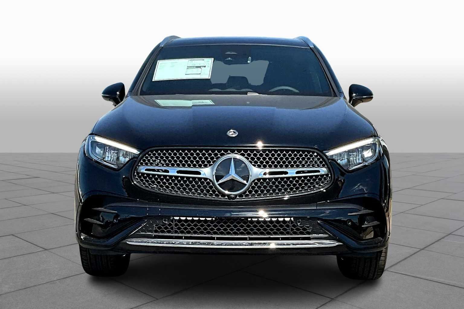 New 2026 Black Mercedes-Benz GLC 300 image 3