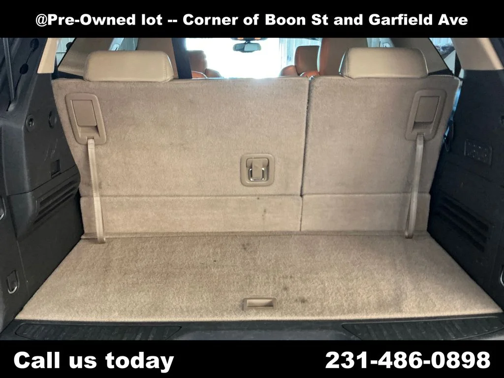 Used 2011  GMC Denali image 26