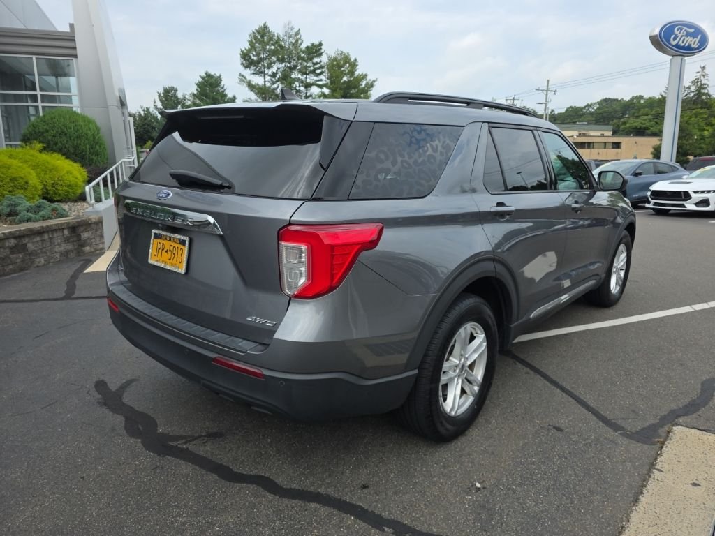Used 2021 Gray Ford XLT image 3