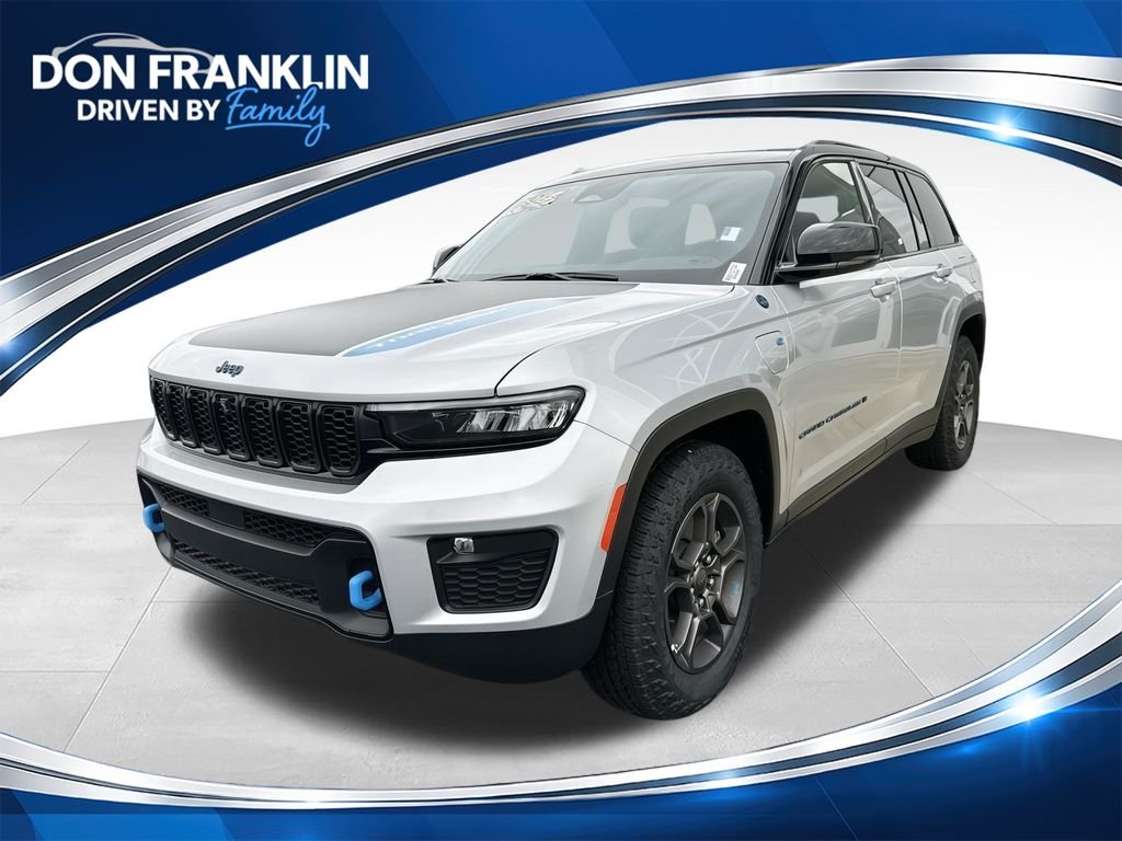 New 2024 Silver Zynith Jeep Trailhawk 4xe image 1