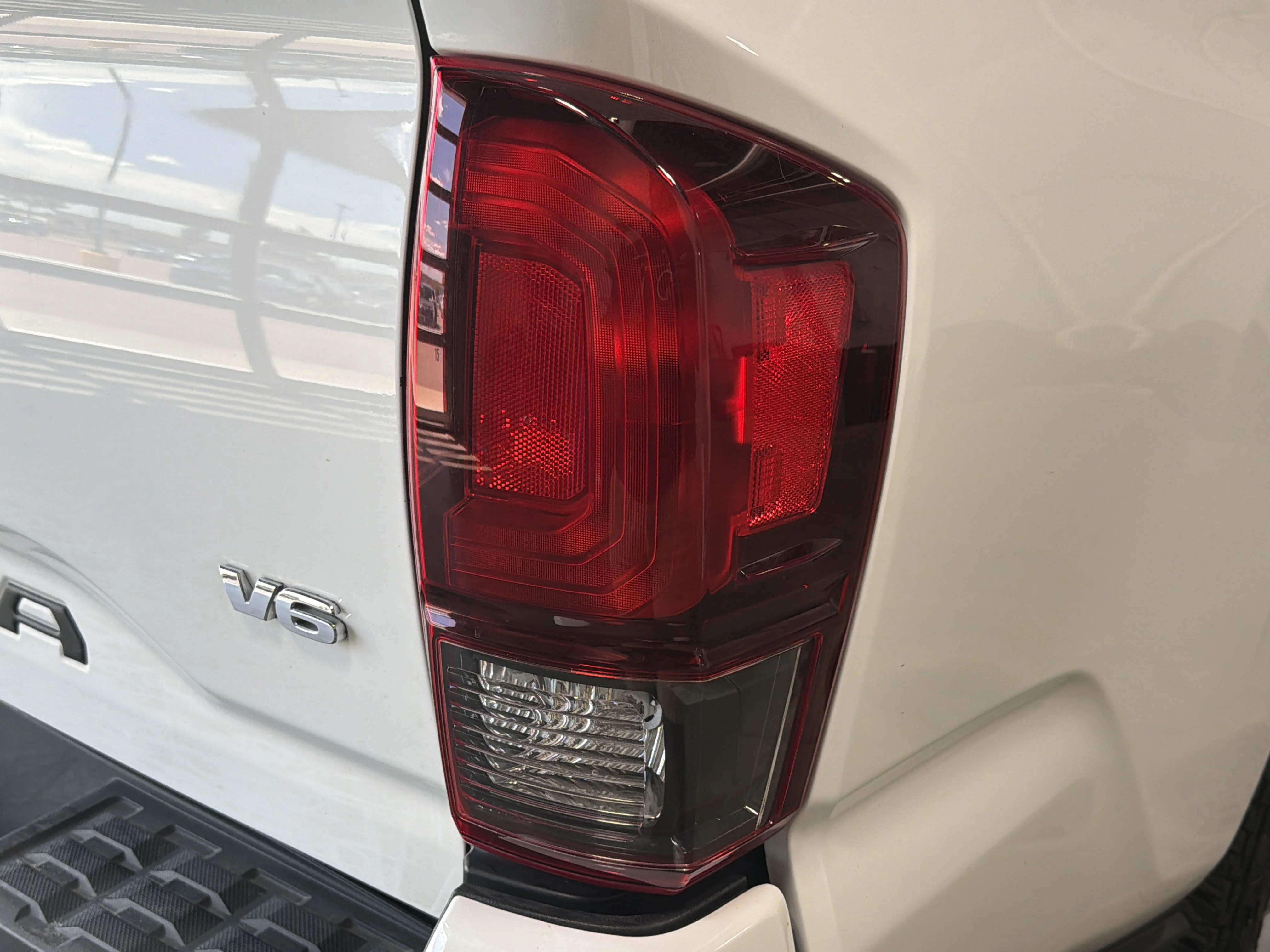 Used 2021 Super White Toyota SR image 17