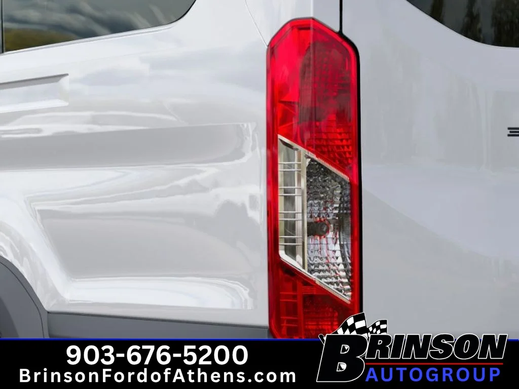 New 2027 Oxford White Ford XL image 21