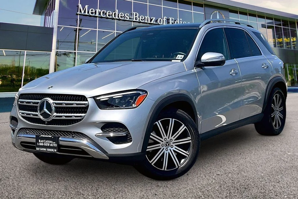 Certified Used 2025 Black Mercedes-Benz GLE 450e image 6
