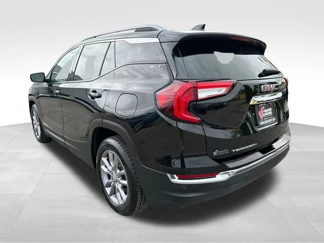 Used 2022 Black GMC SLT image 5