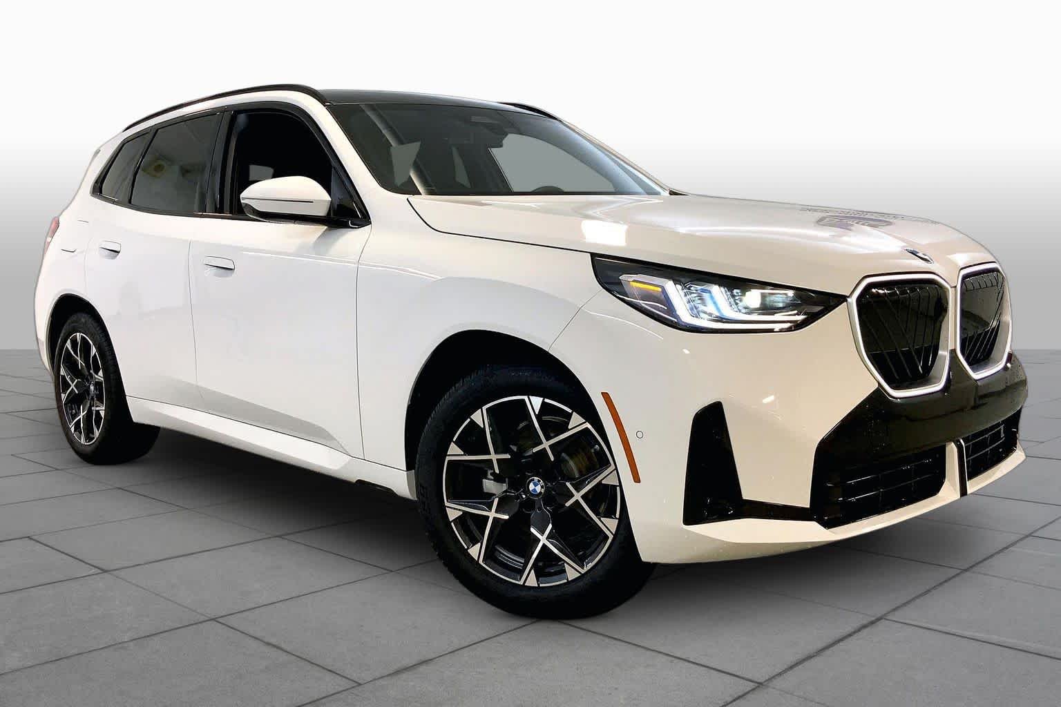 New 2026 Alpine White BMW 30 xDrive image 2