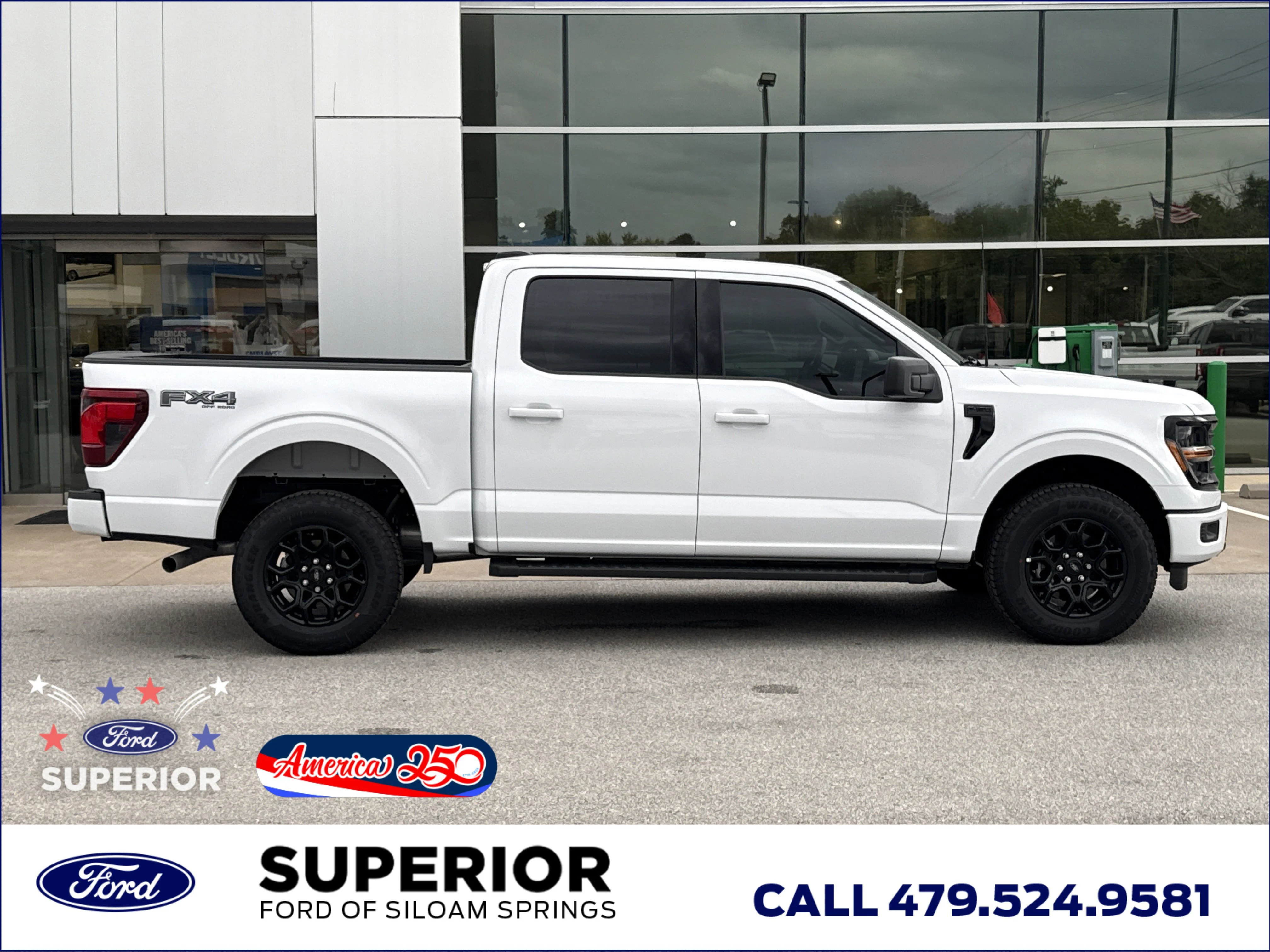 New 2026 Oxford White Ford XLT 4WD image 2