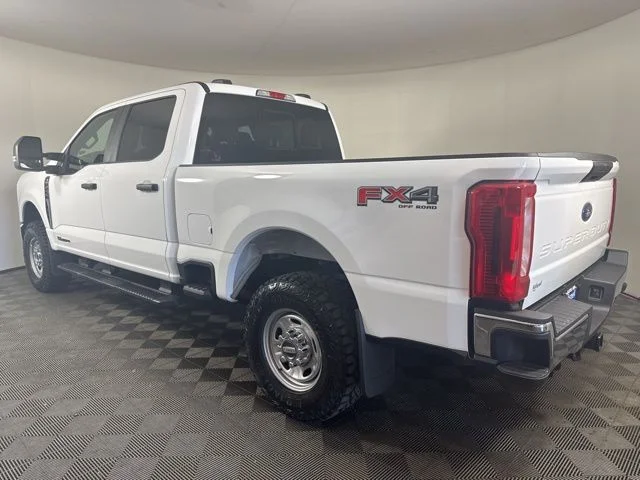 New 2026 Oxford White Ford XL image 6