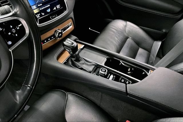 2021 Volvo XC90 Momentum - Photo 17