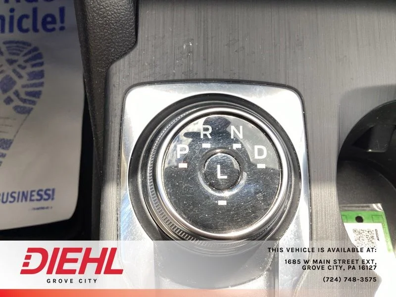 Used 2022 Blue Ford SE image 35