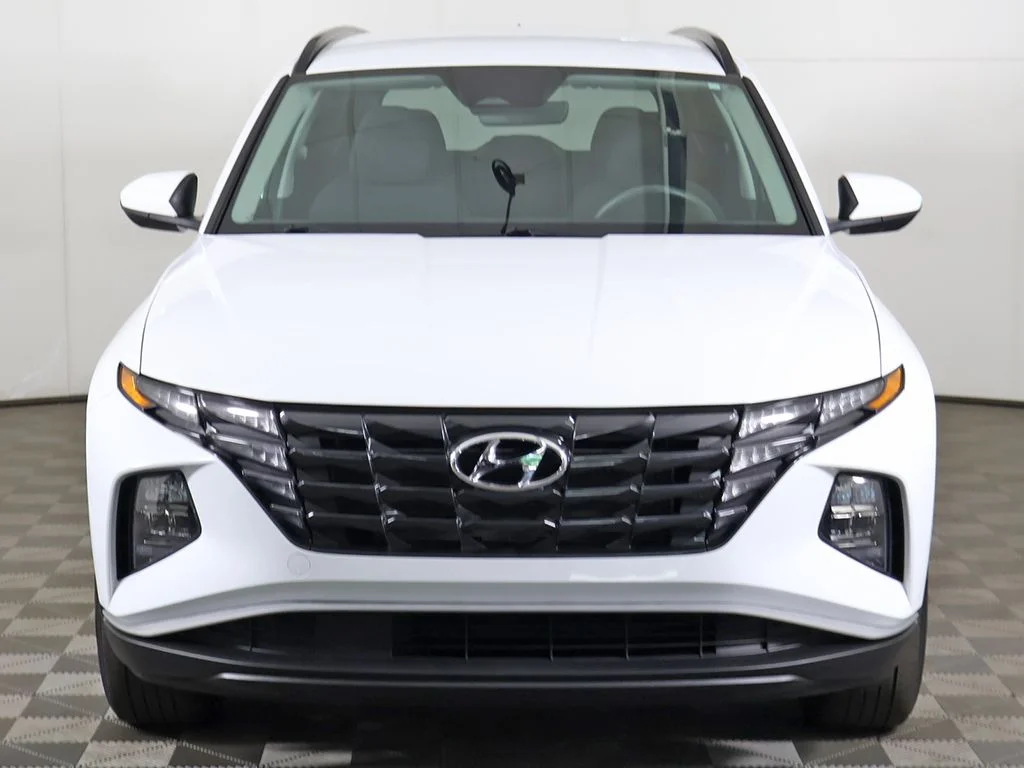 Used 2024 White Pearl Hyundai SEL image 11