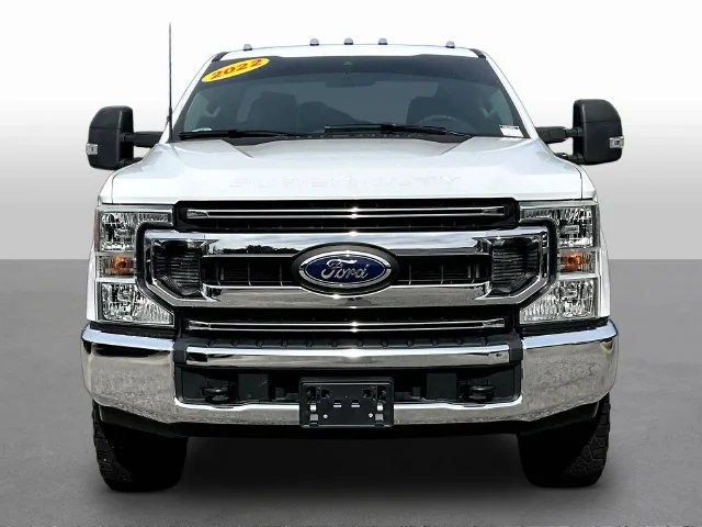 Used 2022 White Ford XL image 2