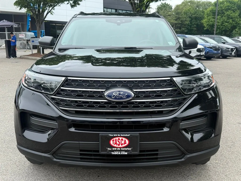 Used 2023 Black Ford XLT image 3