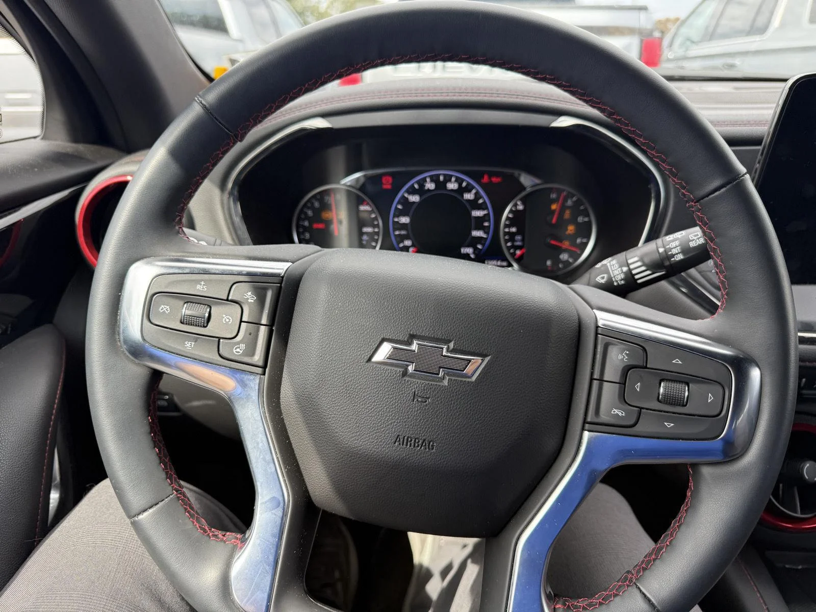 Used 2025 Iridescent Pearl Tricoat Chevrolet RS image 12