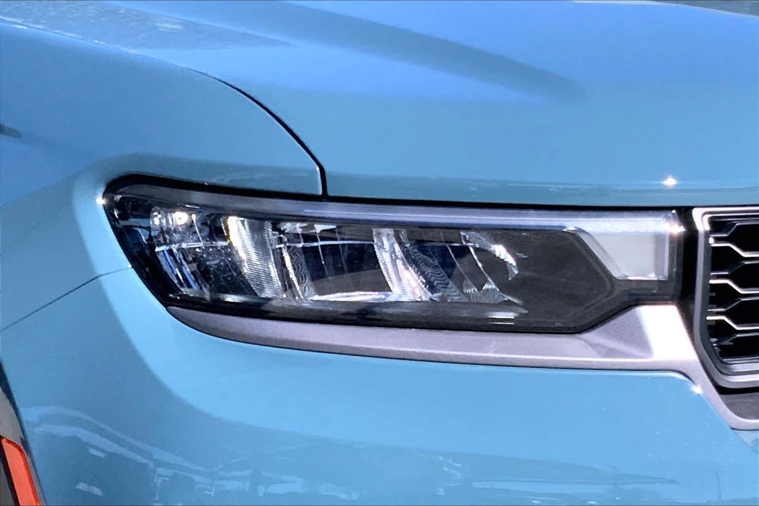 New 2026 Steel Blue Exterior Paint Jeep Limited image 10