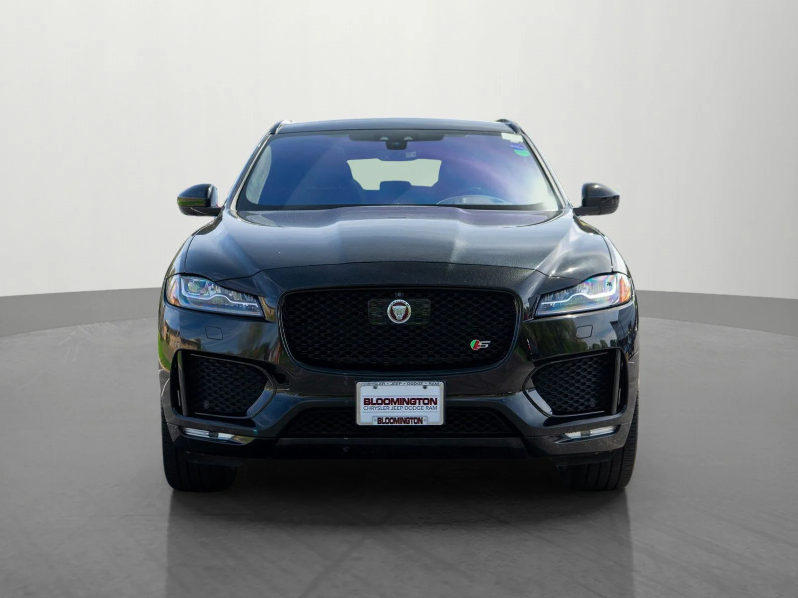 Used 2019 Jaguar F-Pace S with VIN SADCM2FV2KA358041 for sale in Minneapolis, Minnesota