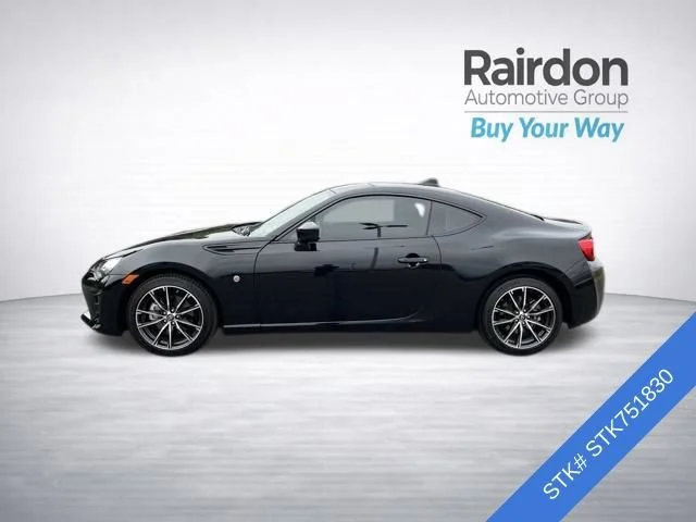 Used 2020 Raven Toyota  image 4