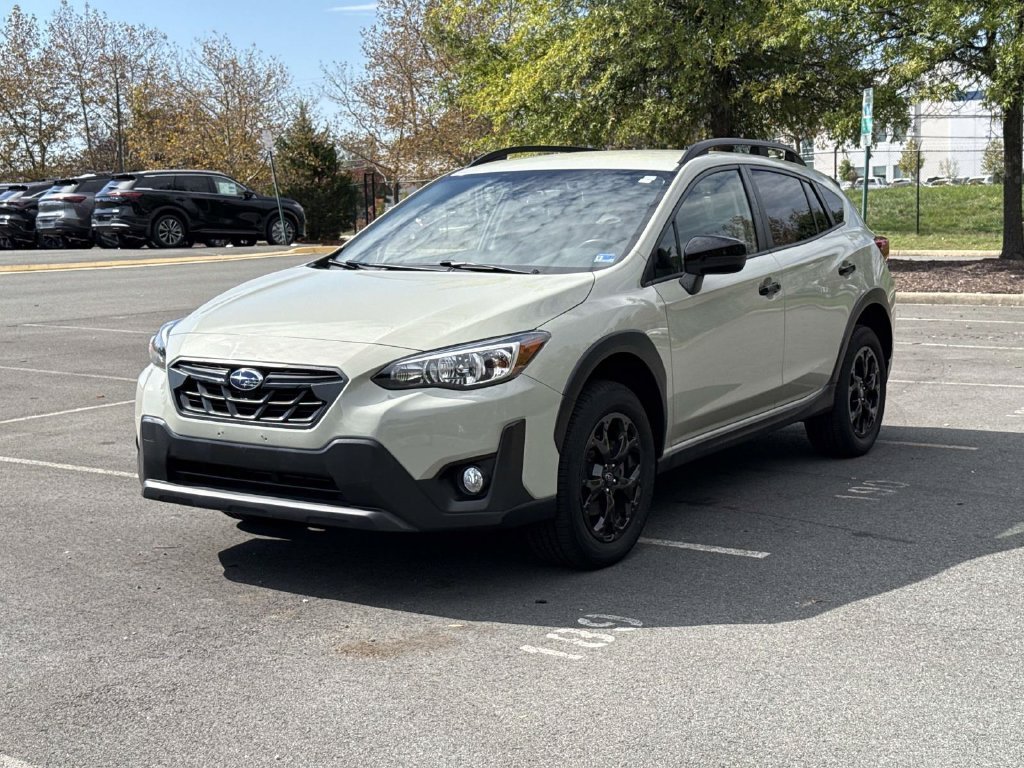 Used 2023  Subaru Premium image 20