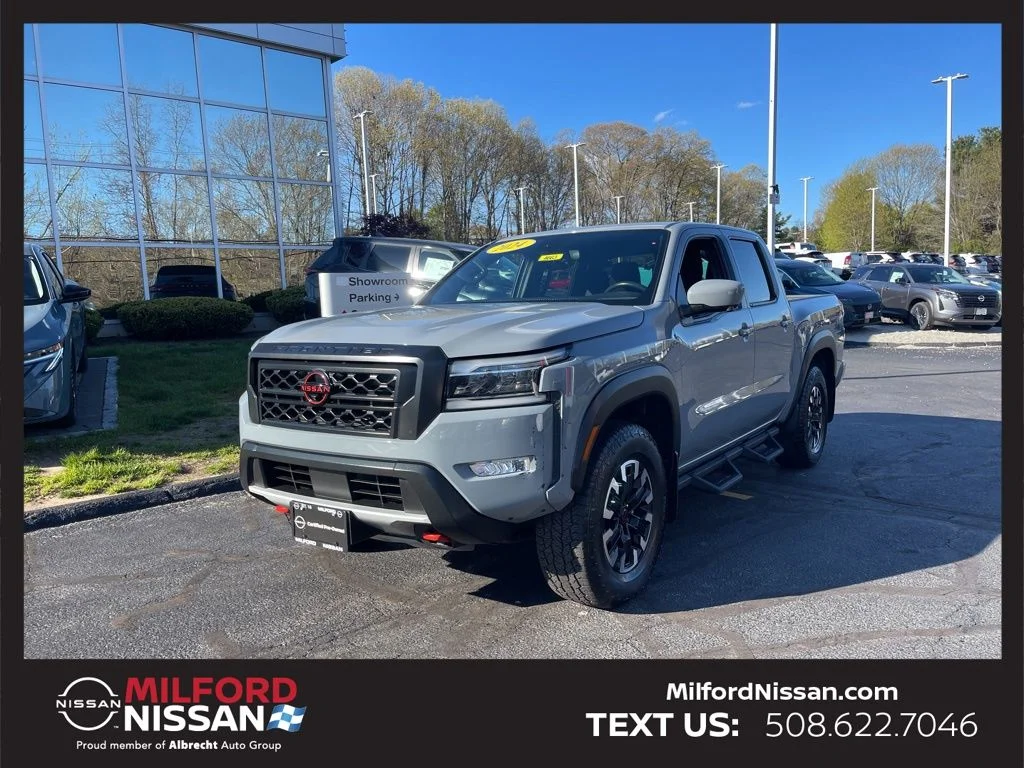 2024 Nissan Frontier PRO-4X Crew Cab 4X4's photo