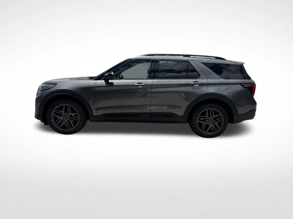 Certified Used 2026 Gray Metallic Ford ST-Line image 14