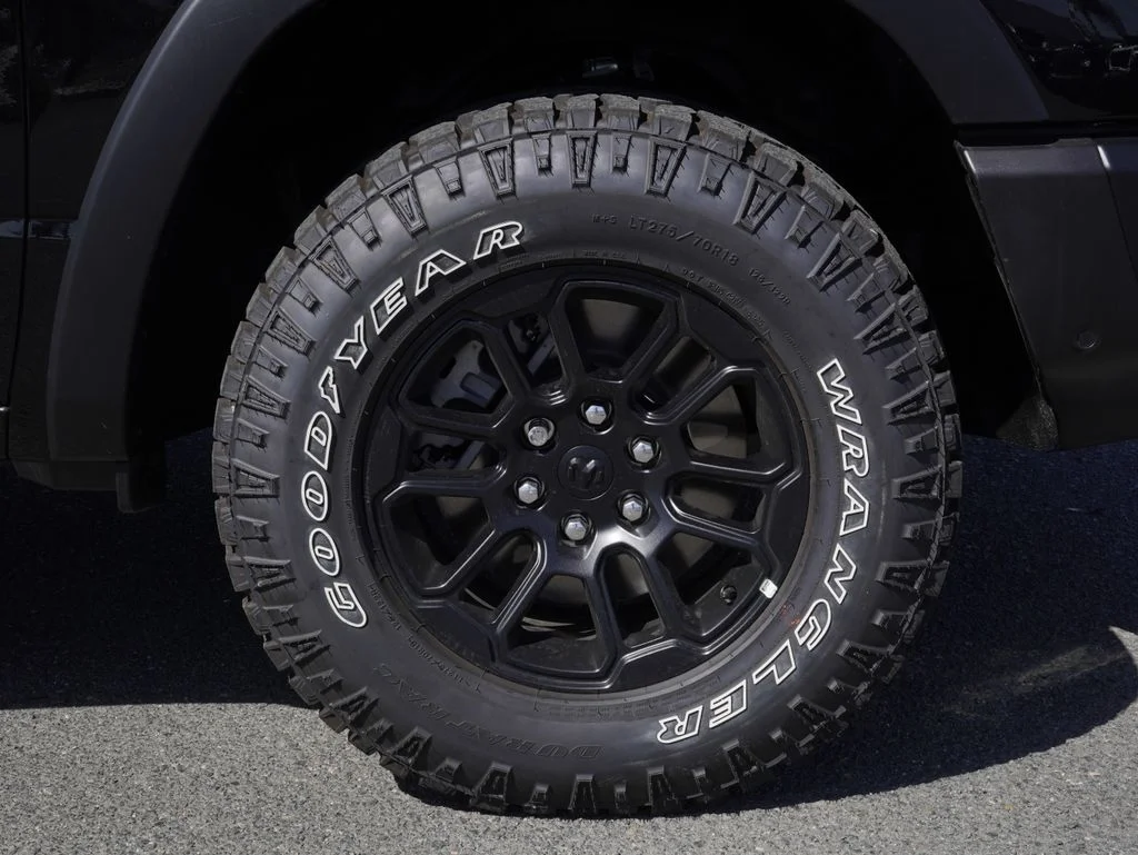 2026 RAM 1500 Rebel - Photo 10