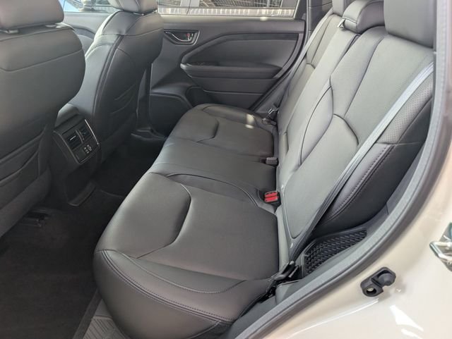 New 2026 CRYSTAL WHITE PEARL Subaru Limited Hybrid image 19