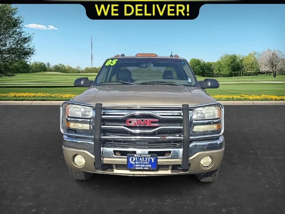 2005 Gmc Sierra 3500 SLT photo 2