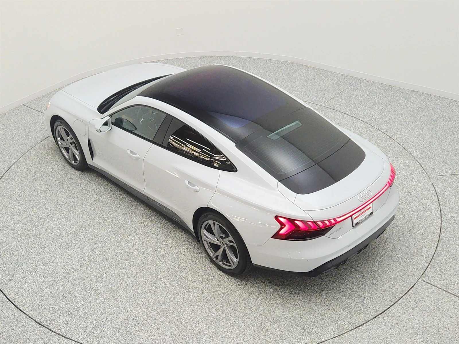 Used 2023 Suzuka Gray Metallic Audi quattro image 27