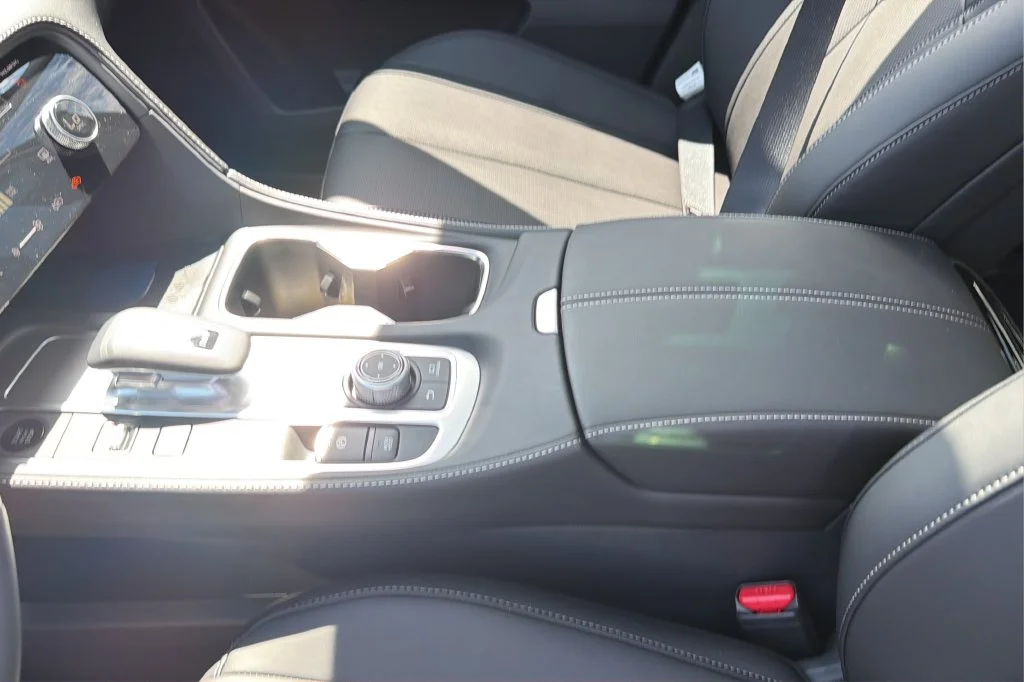 New 2027 MINERAL BLACK INFINITI Luxe FWD image 33