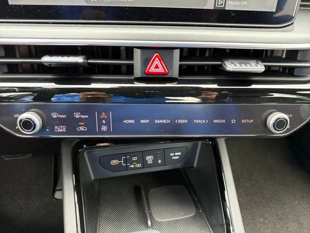 2026 Kia K5 GT - Photo 14