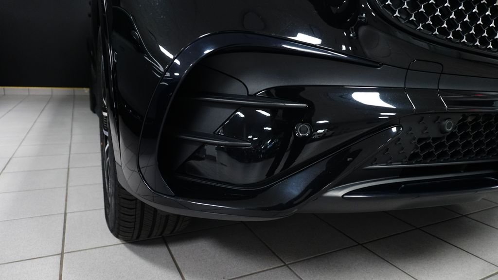 Certified Used 2023 Black Mercedes-Benz GLC 300 image 6