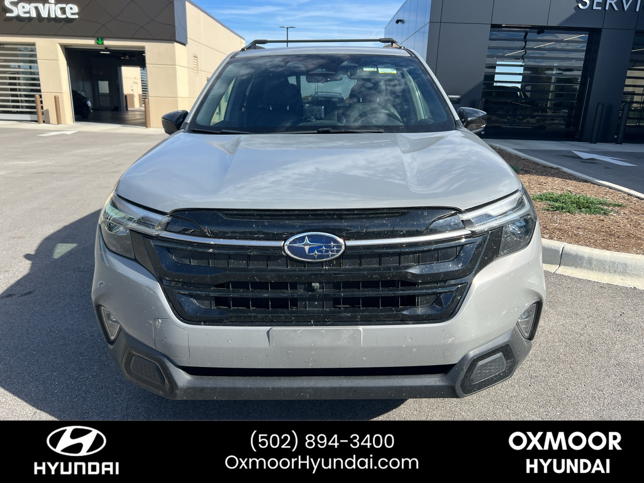 Used 2025 River Rock Pearl Subaru Touring image 2