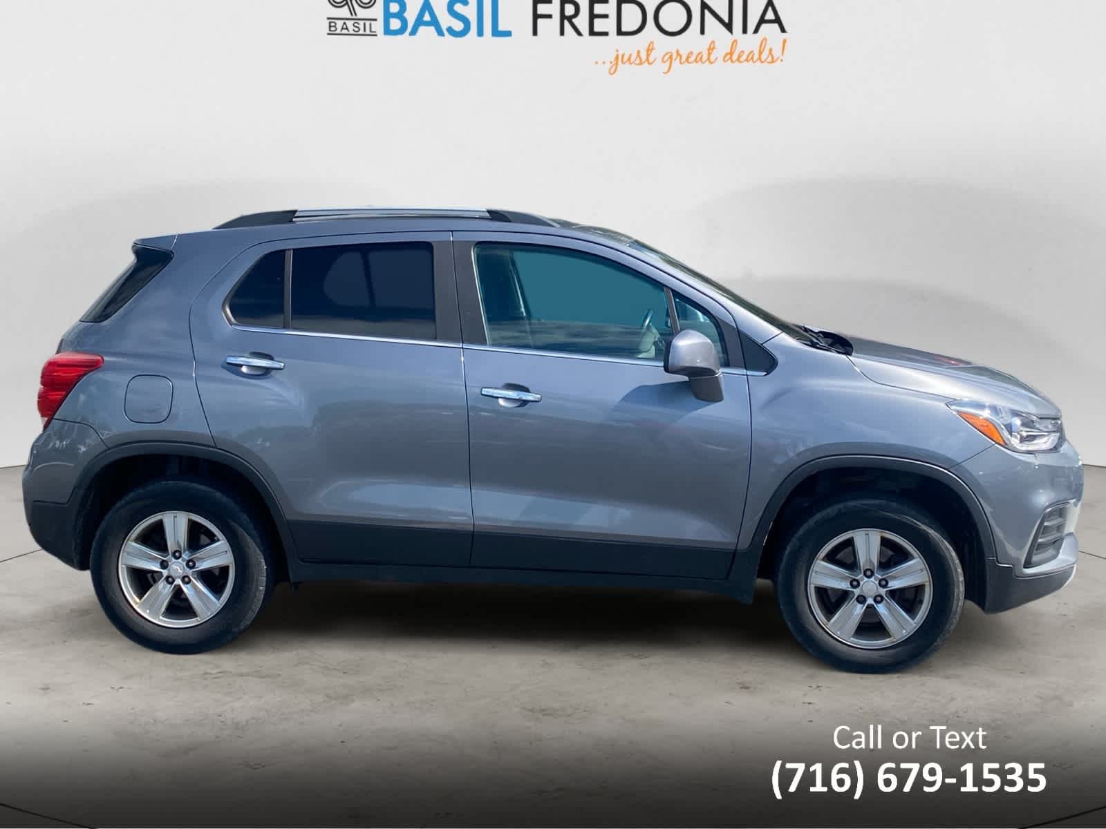 Used 2020 SATIN STEEL METALLIC Chevrolet LT image 11