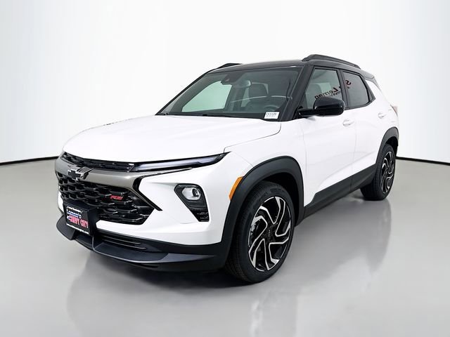 New 2026 Iridescent Pearl Tricoat Chevrolet RS image 3