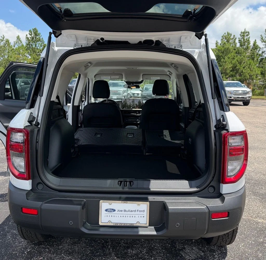 New 2026 Oxford White Ford Big Bend® image 11