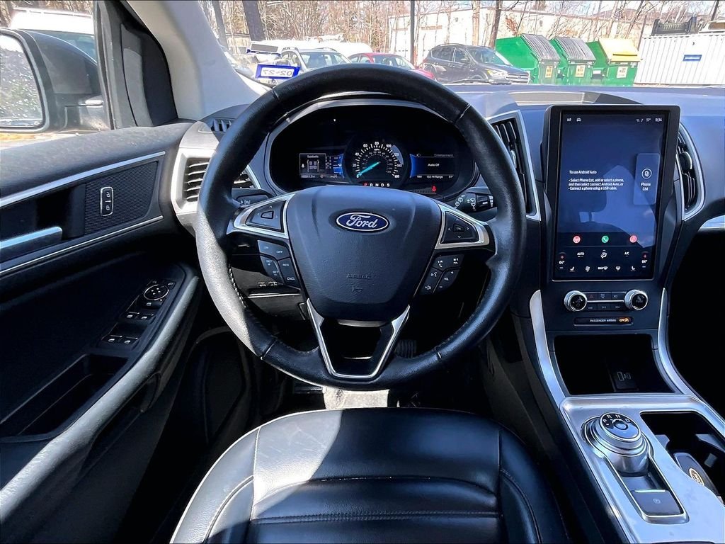 Used 2024 Gray Metallic Ford SEL image 17