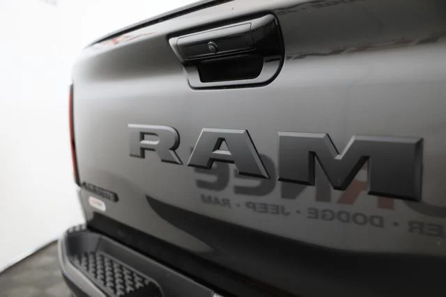 New 2026 Granite Crystal Metallic Clear-Coat Exterior Paint RAM Laramie image 34