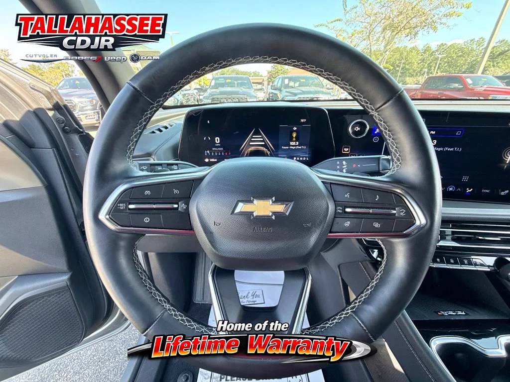 Used 2025 Sterling Gray Metallic Chevrolet LT image 21