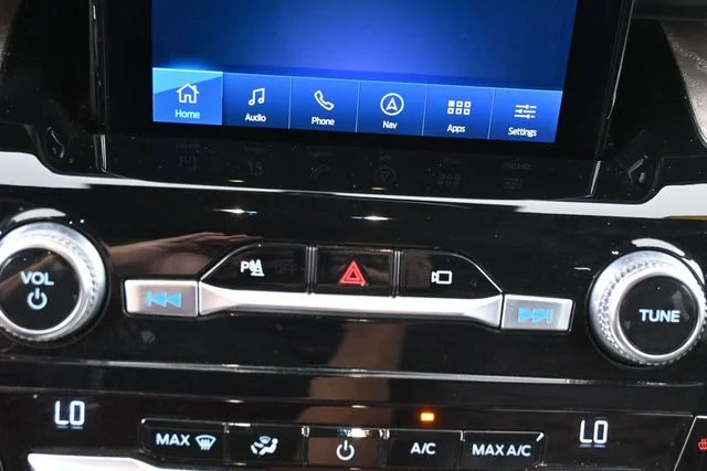 Used 2021 Blue Ford Platinum image 23