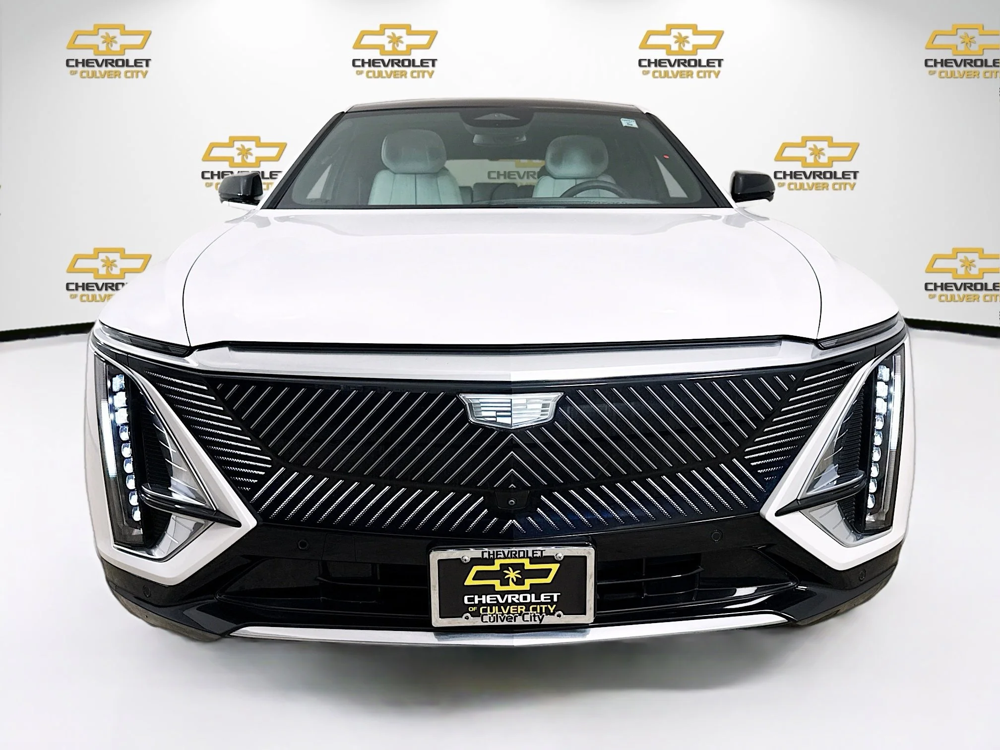 Used 2024 Cadillac LYRIQ Luxury 2 with VIN 1GYKPRRK8RZ117020 for sale in Culver City, CA