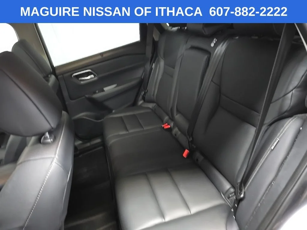 Used 2021 Gray Nissan SL image 32