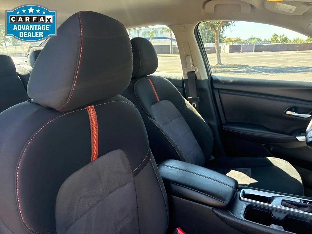 Used 2025 Super Black Nissan SR image 28
