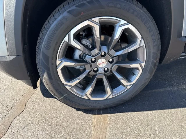 New 2027 Sterling Metallic GMC Elevation image 29