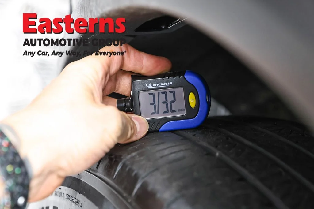 Used 2023 Gray Nissan S image 27