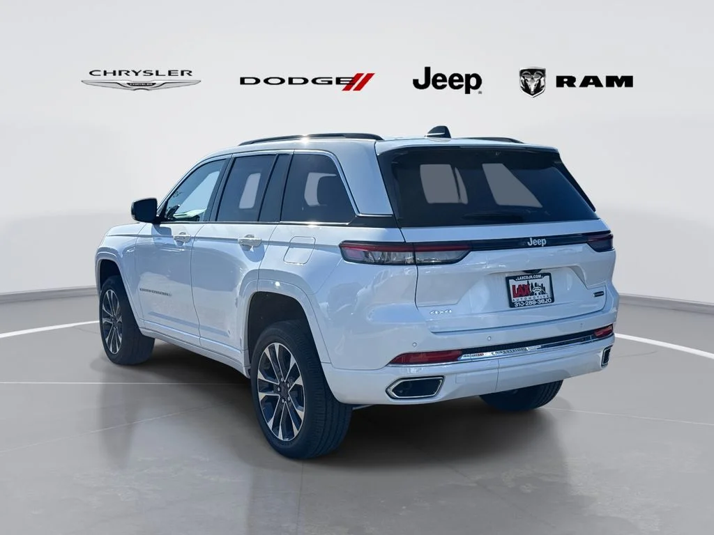 New 2025 White Jeep Overland image 4