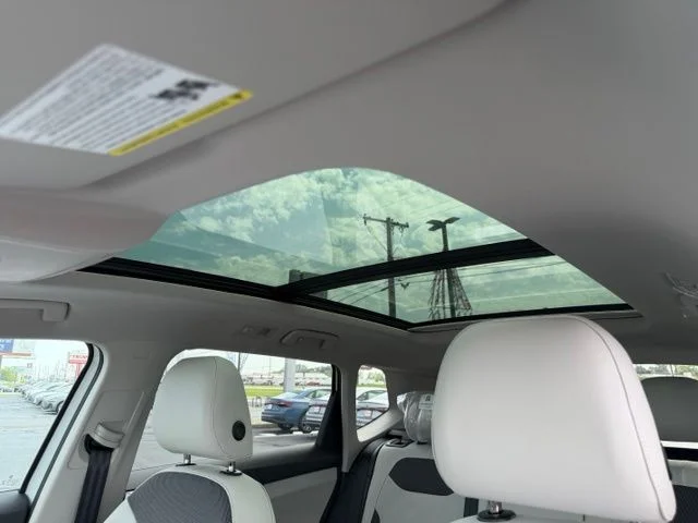 New 2026 Pure White Volkswagen 1.5T SE image 7