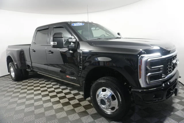 Used 2026 Agate Black Metallic Ford Platinum image 2