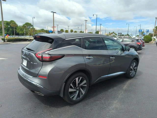 Used 2022 Gray Nissan SL image 6