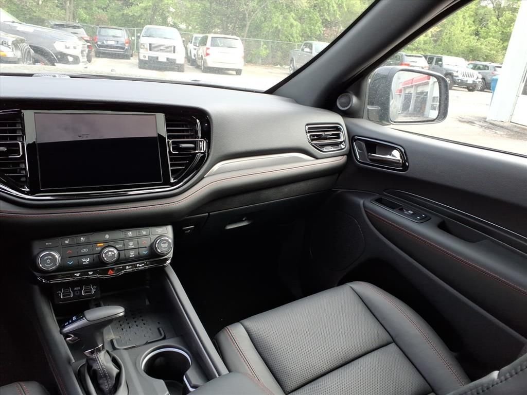 New 2026 Vapor Gray Exterior Paint Dodge GT Plus HEMI V8 image 17