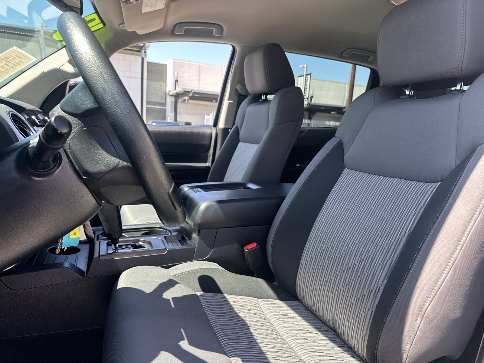 Used 2016 Magnetic Gray Metallic Toyota SR5 image 11