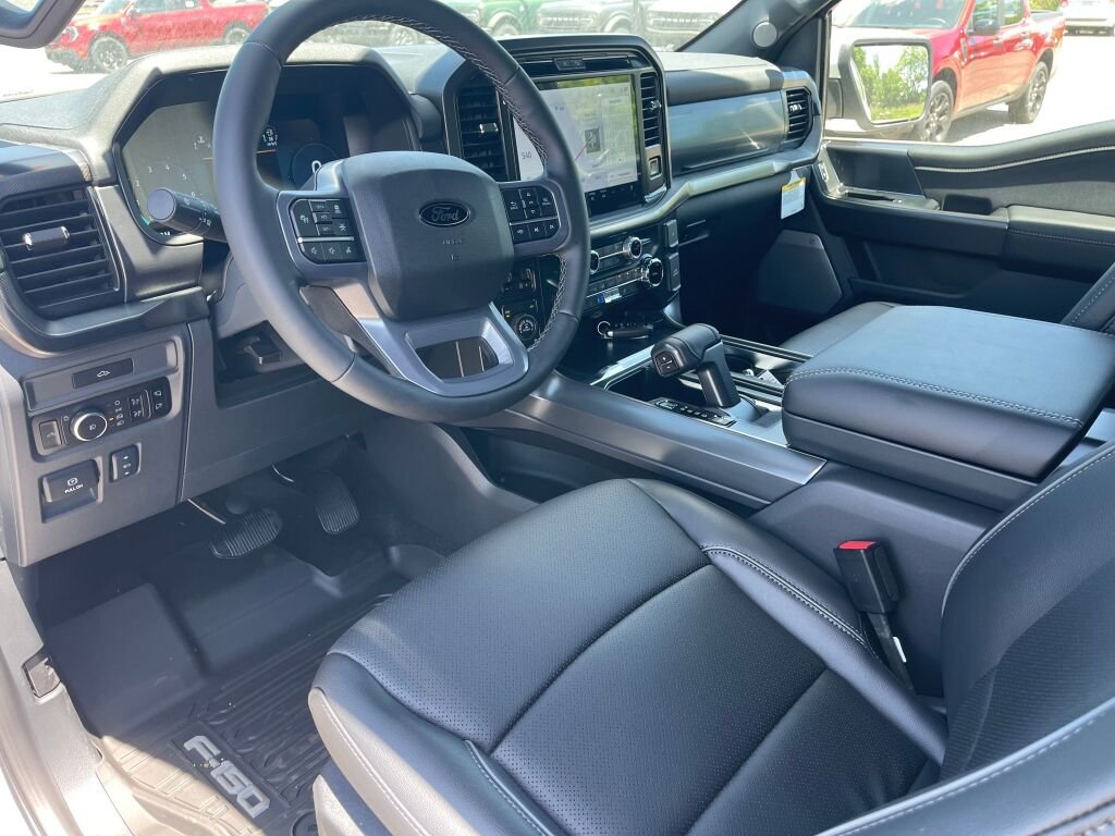 New 2026 Star White Metallic Tri-Coat Ford LARIAT image 6
